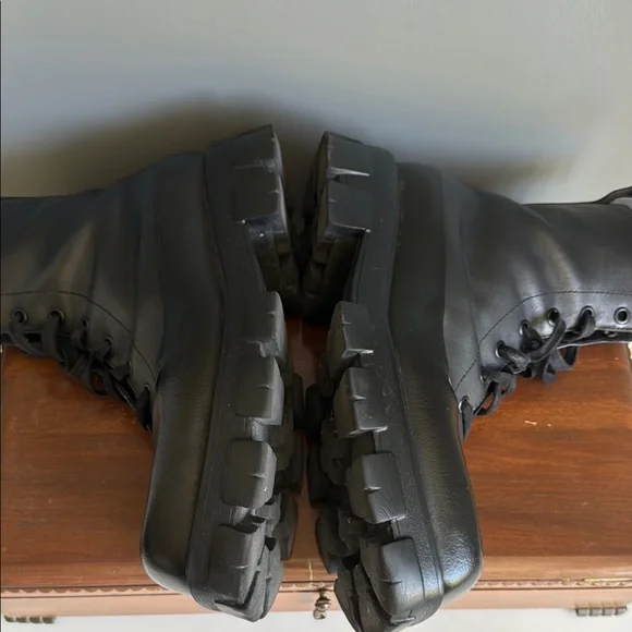 Prada Black Leather Men's Boots - Picture 8 of 8
